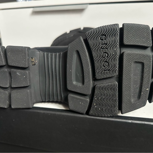 Gucci Black Leather Ankle Boots - Picture 5 of 14